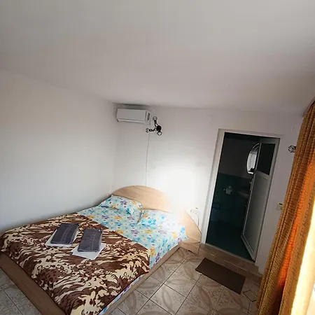 Gæstehus Andra 3*